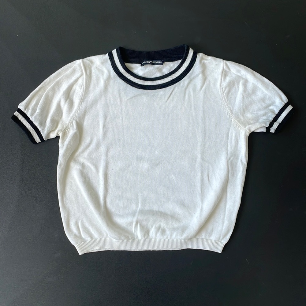 VGC Brandy Melville White / Black Trim Cropped Sweater - OS